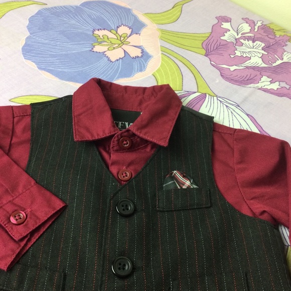 Like New TFW Baby Boy Suit 4 Pz Black  & Burgundy - Picture 3 of 8